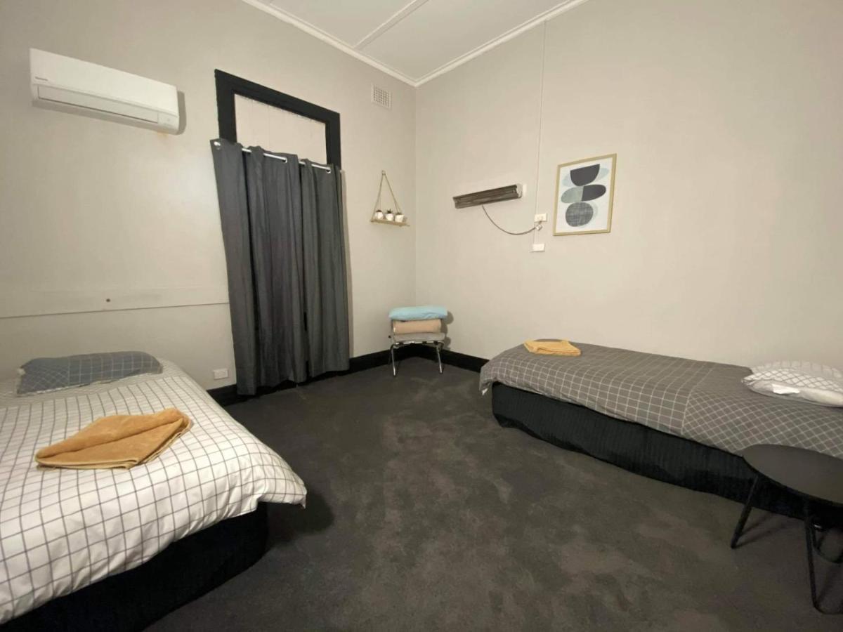 Imperial Hotel Coonabarabran Buitenkant foto