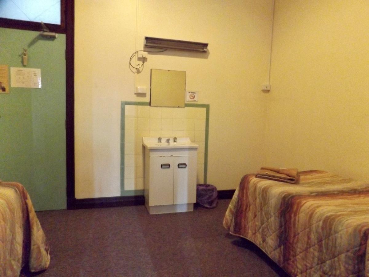 Imperial Hotel Coonabarabran Buitenkant foto